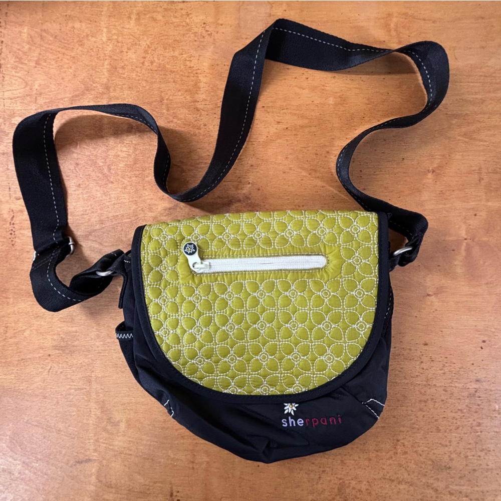 Sherpani Milli small crossbody green black embroidered bag purse